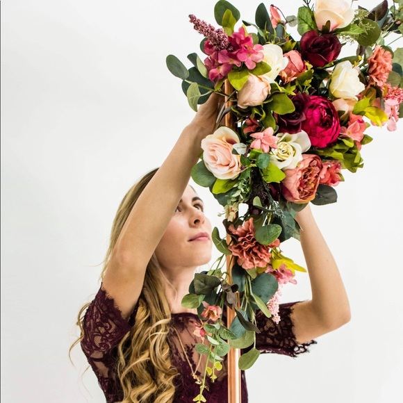 Meet your Posher, Stephanie - Picture 1 of 5